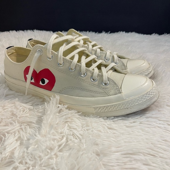 Converse Other - Converse Off-White Sneakers with Red Heart